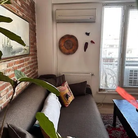 Cozy Flat To Taxim, Beyoglu, Pera, Galata Apartament