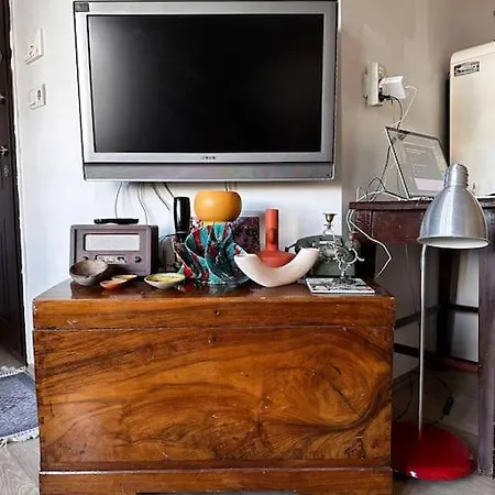 Cozy Flat To Taxim, Beyoglu, Pera, Galata